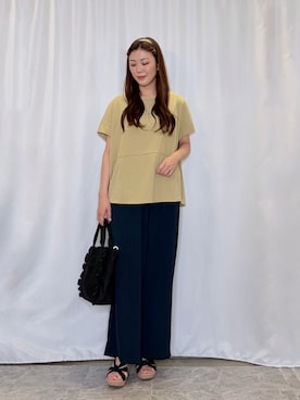 「SHOO・LA・RUE（シューラルー）の【洗濯機可/セットアップ可】軽凛(かろりん) シンプル上品 ひんやり切替コクーントップス（Tシャツ/カットソー、イエロー系）」を使った、おうめさん（レディース）の夏コーディネート