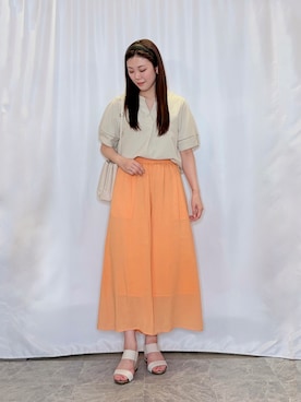 「SHOO・LA・RUE（シューラルー）の【洗濯後しわになりにくい／インせずきまる】麻調ハシゴレーススキッパーブラウス（シャツ/ブラウス、ホワイト系）」を使った、おうめさん（レディース）の夏コーディネート