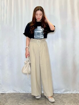 「アイテム（その他シューズ、グレー系）」を使った、おうめさん（レディース・160cm）の春コーディネート