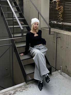 「アイテム（スウェットパンツ）」を使った、maikaさん（レディース・162cm）の冬コーディネート