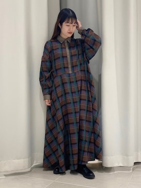 「KBF（ケイビーエフ）のチェックWIDEワンピース（ワンピース、ブラウン系）」を使った、みかさん（レディース・149cm）の冬コーディネート