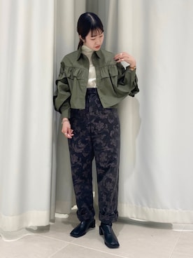 「KBF（ケイビーエフ）のスリットハイネックカットソー（Tシャツ/カットソー、ホワイト系）」を使った、みかさん（レディース・149cm）の冬コーディネート