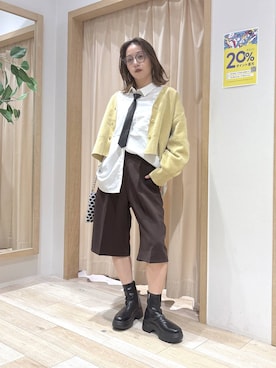 「アイテム（メガネ、グレー系）」を使った、umeさん（レディース・163cm）の秋コーディネート