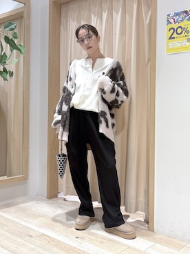 「アイテム（メガネ、グレー系）」を使った、umeさん（レディース・163cm）の秋コーディネート