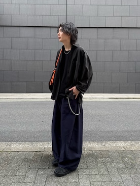 「Lui's（ルイス）のアイテム（スラックス）」を使った、みやざきさん（メンズ・178cm）の春コーディネート