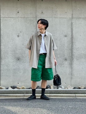 「SHINYAKOZUKA（シンヤコヅカ）のアイテム（パンツ）」を使った、みやざきさん（メンズ・180cm）の春コーディネート