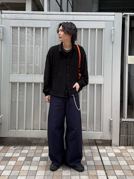 「Lui's（ルイス）のアイテム（スラックス）」を使った、みやざきさん（メンズ・178cm）の春コーディネート