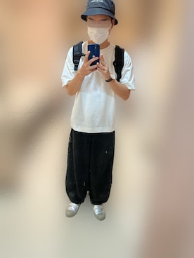 「アイテム（スニーカー）」を使った、104akiさん（メンズ・171cm）の秋コーディネート