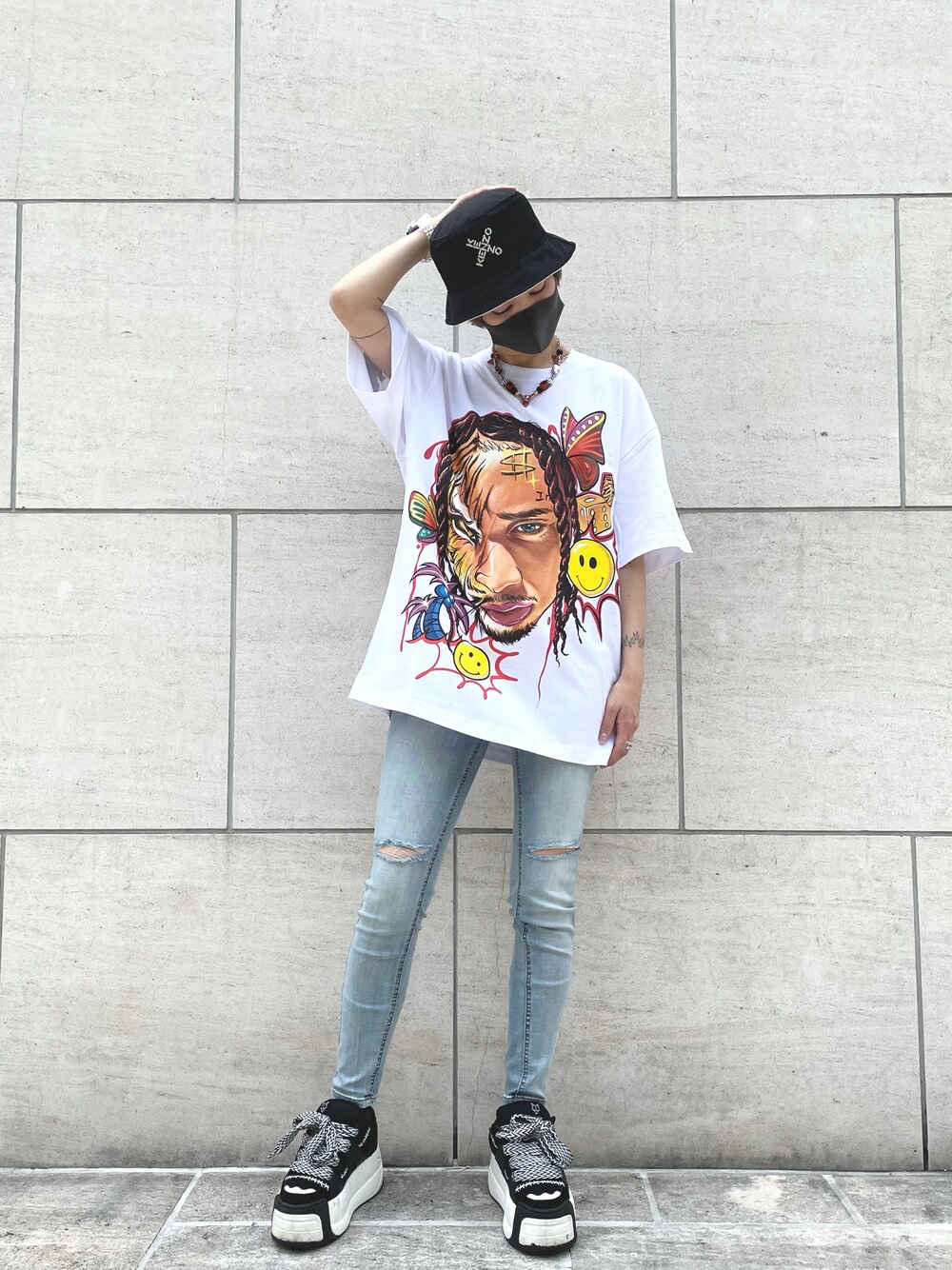 「KENZO、LHP、ハット、Danke schon、雨の日コーデ、tyga、LHPWOMEN、naked Wolfe、evae mob」｜「DANKE SCHONのDankeSchon/ダンケシェーン/ダメージデニムパンツ（デニムパンツ、ブルー系）」を使った、Hikaru Shimizuさん（レディース・165cm）の夏コーディネートの1枚目の写真