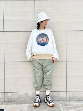 「L.H.P（エルエイチピー）のアイテム（スウェット）」を使った、Hikaru Shimizuさん（レディース・165cm）の春コーディネート