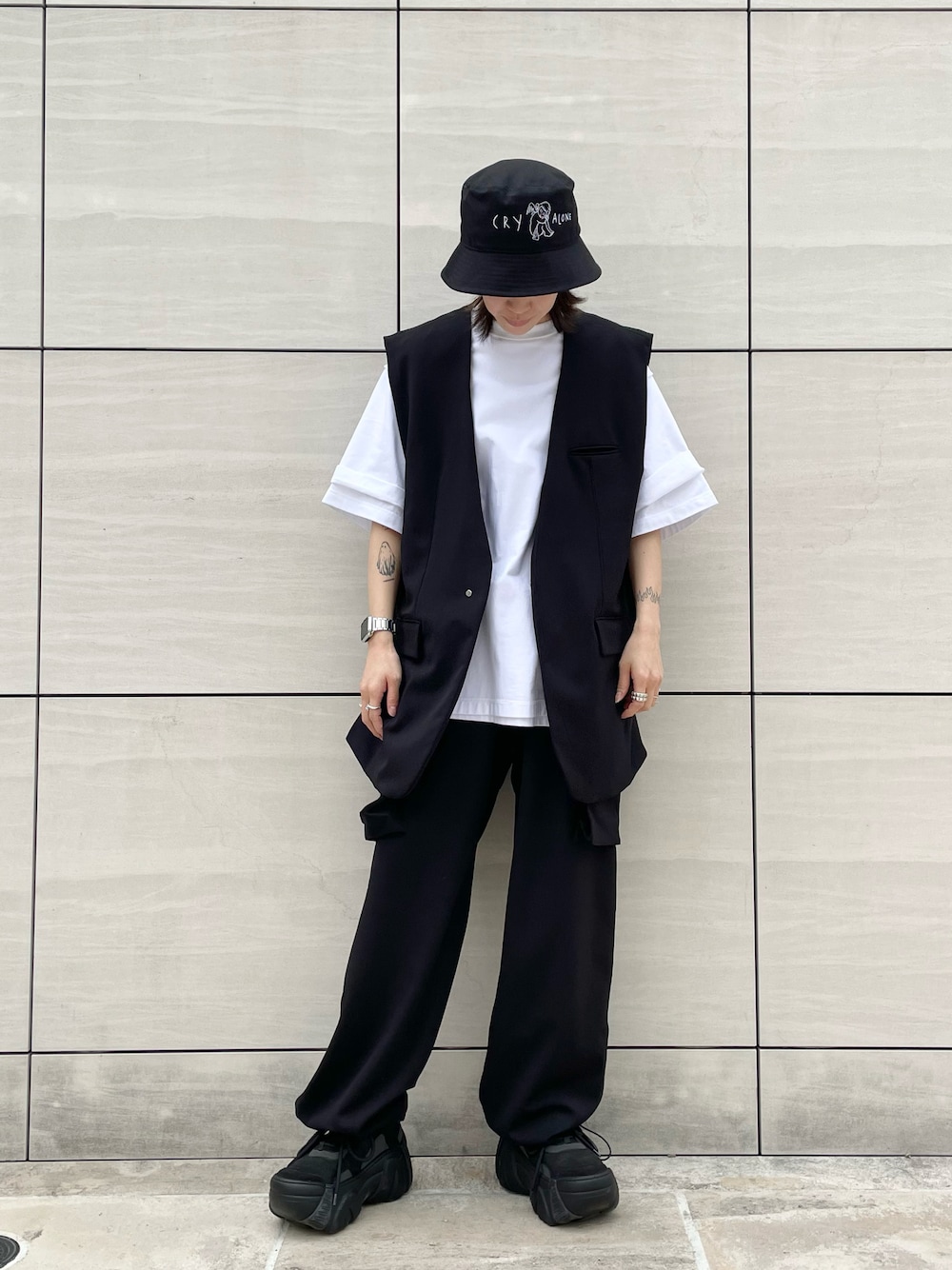 DANKE SCHONのノーカラージャケットを使ったレディース人気