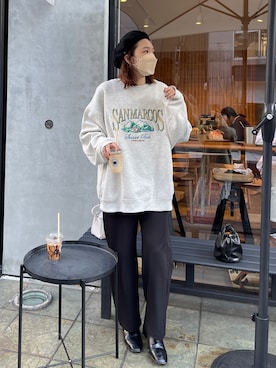 「DISCOAT（ディスコート）のアイテム（スウェット）」を使った、CHIHIROさん（レディース・160cm）の秋コーディネート