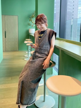 「DISCOAT（ディスコート）のアイテム（ジャンパースカート）」を使った、CHIHIROさん（レディース・160cm）の夏コーディネート