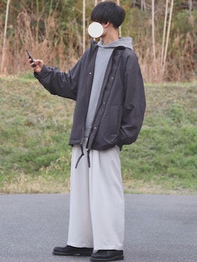 「stein（シュタイン）のアイテム（ナイロンジャケット）」を使った、DAISUKE.さん（メンズ・177cm）の春コーディネート