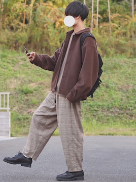 「INTER FACTORY（インターファクトリー）のアイテム（ブルゾン）」を使った、DAISUKE.さん（メンズ・177cm）の秋コーディネート
