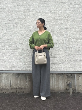 「RODE SKO（ロデスコ）のパールバー2WAYミドルバッグ（ハンドバッグ、グレー系）」を使った、はやしさん（レディース・161cm）の秋コーディネート
