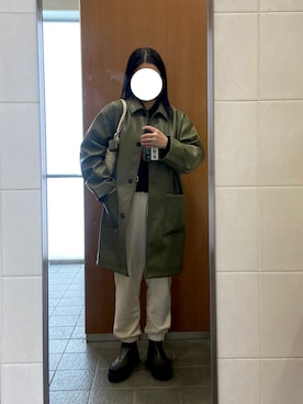 「KBF（ケイビーエフ）のアイテム（シューズ）」を使った、Ⓜ︎ .さん（レディース・157cm）の冬コーディネート