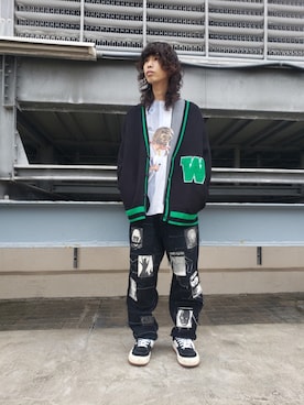 「WHITELAND（ホワイトランド）のWHITELAND/ホワイトランド/スクールカーディガン（针织衫/披肩、ブラック系）」を使った、にしおさん（メンズ・180cm）の秋コーディネート