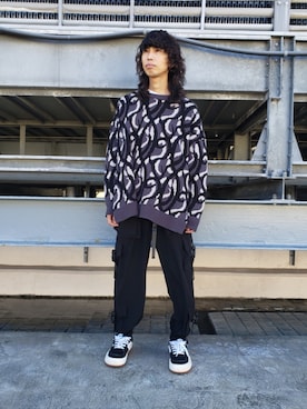 「DANKE SCHON（ダンケシェーン）のDankeSchon/ダンケシェーン/トライバルコットンニット（针织衫、グレー系）」を使った、にしおさん（メンズ・180cm）の秋コーディネート