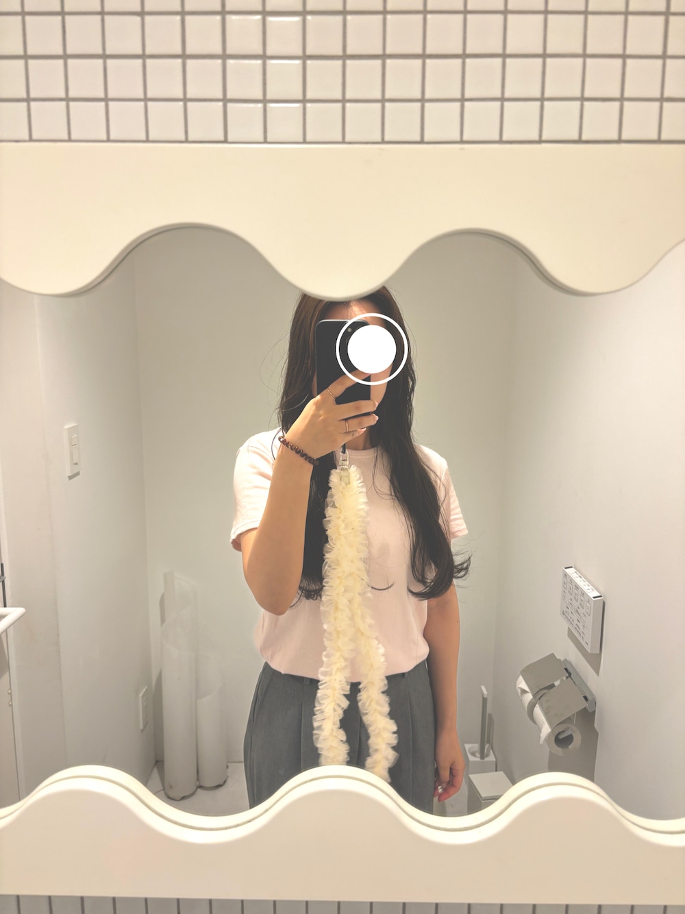 「お出かけコーデ、ユニクロ、ピンク、タックワイドパンツ、カジュアル、夏服、オトナ女子、ラクチンコーデ、大人カジュアルコーデ、大人かわいい」｜「UNIQLOのアイテム（Tシャツ/カットソー、ピンク系）」を使った、ｺﾈﾘさん（レディース・160cm）の夏コーディネートの1枚目の写真