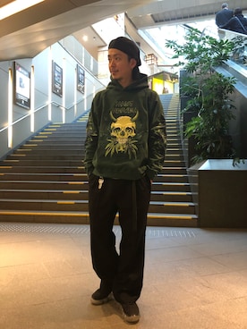 「ROYAL FLASH（ロイヤルフラッシュ）のアイテム（パーカー）」を使った、motohisaさん（メンズ・176cm）の春コーディネート