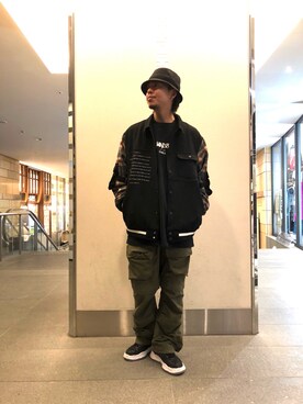 「ROYAL FLASH（ロイヤルフラッシュ）のアイテム（その他アウター）」を使った、motohisaさん（メンズ・176cm）の秋コーディネート