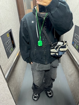 「Supreme （シュプリーム）のアイテム（ショルダーバッグ）」を使った、ゆーいさん（メンズ・173cm）の秋コーディネート