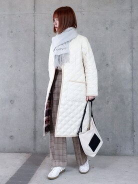 「MACKINTOSH PHILOSOPHY（ﾏｯｷﾝﾄｯｼｭ ﾌｨﾛｿﾌｨｰ）のアイテム（ノーカラーコート）」を使った、ちぃーさん（レディース・161cm）の秋コーディネート