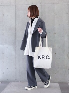「タートルネック」｜「アイテム（音楽/本・雑誌）」を使った、ちぃーさん（レディース・161cm）の冬コーディネート