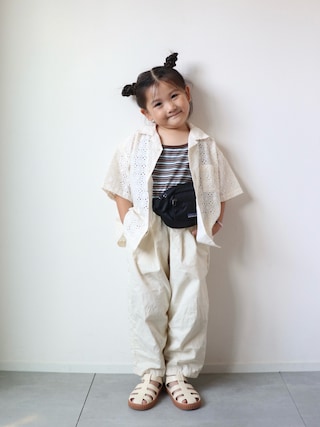 「LOWRYS FARM（ローリーズファーム）の２ＰカットプルオーバーＳＳ　 1000273（Tシャツ/カットソー）」を使った、KISA / SANAさん（キッズ・90cm）の夏コーディネート