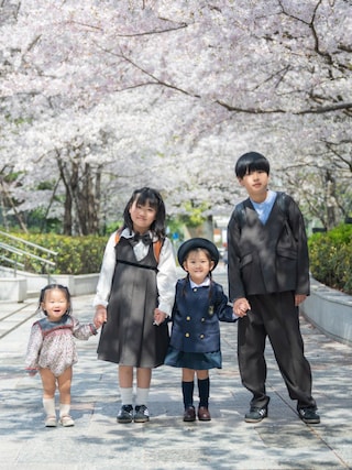 「POLO RALPH LAUREN(ポロ ラルフ ローレン)のPOLO RALPH LAUREN キッズ マルチワンポイント リブハイソックス 04813700(ソックス/靴下)」を使った、KISA / SANAさん(キッズ・154cm)の春コーディネート