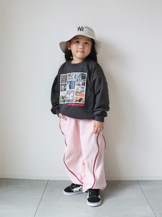 「JAM & LINK（ジャムアンドリンク）のパイピング バレル スウェットパンツ（スウェットパンツ）」を使った、KISA / SANAさん（キッズ・100cm）の秋コーディネート