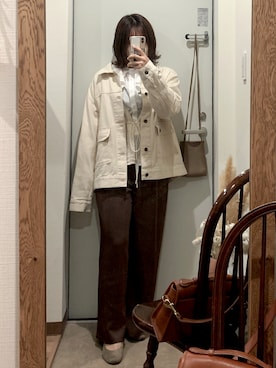 「サテンパンツ」｜「アイテム（デニムジャケット）」を使った、ふきさん（レディース・154cm）の春コーディネート