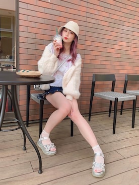 「Jeffrey Campbell（ジェフリーキャンベル）のアイテム（サンダル）」を使った、イロハ レナさん（レディース・163cm）の夏コーディネート