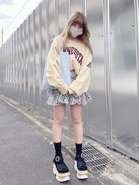 「Jeffrey Campbell（ジェフリーキャンベル）のアイテム（サンダル）」を使った、キノさん（レディース・153cm）の秋コーディネート
