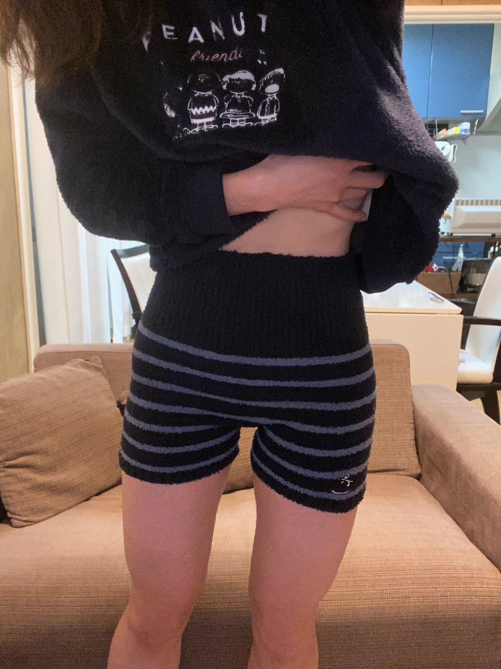「冬、パンツスタイル、パジャマ、もこもこ、UNIQLO、ユニクロ、プチプラ、プチプラコーデ」｜「UNIQLOのピーナッツフリースセット（長袖）（ルームウェア/パジャマ、ブルー系）」を使った、ひらめ。さん（レディース・165cm）の冬コーディネートの1枚目の写真