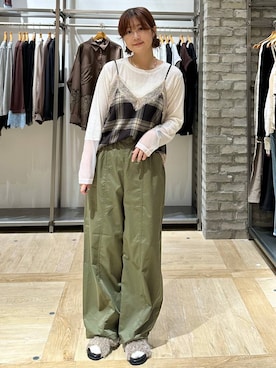 「LEPSIM（レプシィム）のアイテム（Tシャツ/カットソー）」を使った、しおりんさん（レディース・165cm）の秋コーディネート