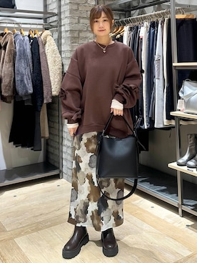 「アイテム（ショルダーバッグ）」を使った、しおりんさん（レディース・165cm・30代）の秋コーディネート