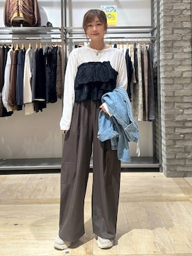 「LEPSIM（レプシィム）のイージーコクーンワイドパンツ　499926（その他パンツ）」を使った、しおりんさん（レディース・165cm）の秋コーディネート