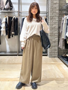 「アイテム（ステンカラーコート）」を使った、しおりんさん（レディース・165cm・30代）の秋コーディネート