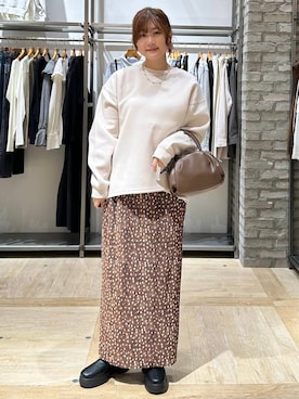 「LEPSIM（レプシィム）のラウンドタックミニバッグ　1049433（Shoulderbag、ブラウン系）」を使った、しおりんさん（レディース・165cm）の秋コーディネート