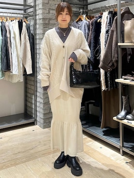 「アイテム（ハンドバッグ）」を使った、しおりんさん（レディース・165cm・30代）の秋コーディネート