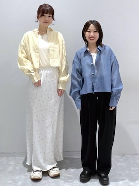 「LOWRYS FARM（ローリーズファーム）のストレッチサテンスカート　 290120（スカート、ホワイト系）」を使った、しおりんさん（レディース・165cm）の春コーディネート