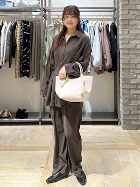 「LEPSIM（レプシィム）のマルチメリットワイドパンツ　630143（その他パンツ、ブラウン系）」を使った、しおりんさん（レディース・165cm）の春コーディネート