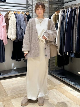 「アイテム（その他トップス）」を使った、しおりんさん（レディース・165cm）の秋コーディネート