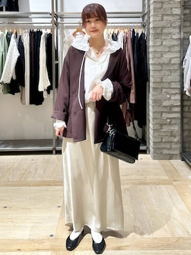 「LEPSIM（レプシィム）のフラップボディバッグ　574895（ショルダーバッグ、ブラック系）」を使った、しおりんさん（レディース・165cm）の春コーディネート