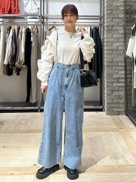 「LEPSIM（レプシィム）のフラップボディバッグ　574895（ショルダーバッグ、ブラック系）」を使った、しおりんさん（レディース・165cm）の春コーディネート