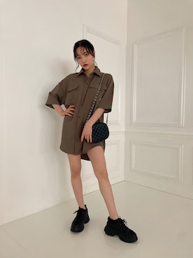 「ANDGEEBEE（アンジービー）のアイテム（シャツ/ブラウス）」を使った、村瀬紗英さん（レディース・159cm）の夏コーディネート