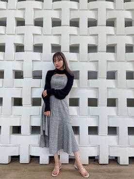 「merry jenny（メリージェニー）のアイテム（サンダル）」を使った、村瀬紗英さん（レディース・159cm）の秋コーディネート