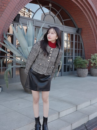 「EIMY ISTOIRE(エイミーイストワール)のツイードノーカラージャケット(ノーカラージャケット)」を使った、村瀬紗英さん(レディース・159cm)の冬コーディネート
